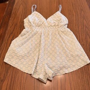 Daisy Romper in Light Blue (lined)